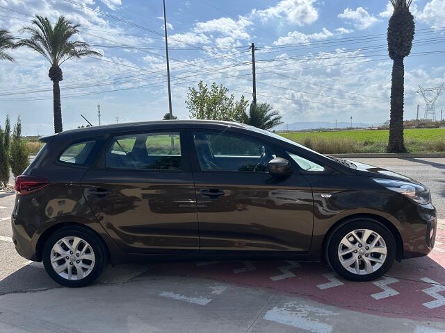 KIA CARENS CONCEPT 1.7 VGT CRDI SPANISH LHD IN SPAIN ONLY 65000 MILES SUPER 2019
